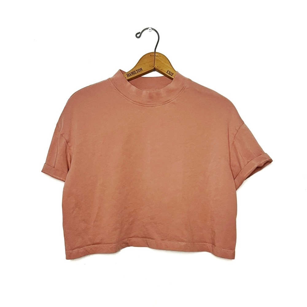 Simons | Icone Salmon Pink Crop Tee